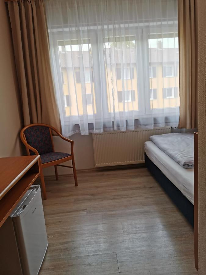 Hotel Mainperle 2*